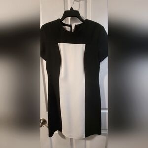 Blk - White Talbots  sz 6 Petite